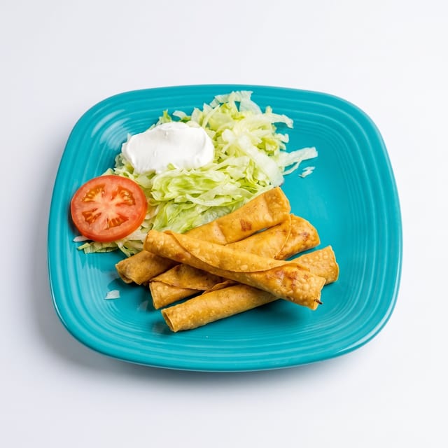 L - Taquitos Mexicanos.