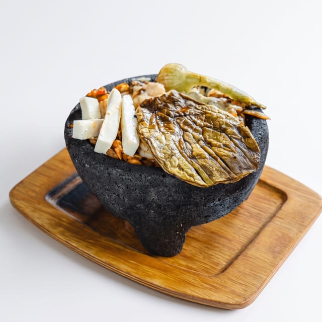 Molcajete (Mixed Grill).