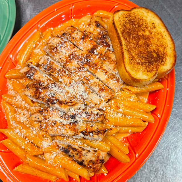 Spicy Chicken Chipotle Pasta.