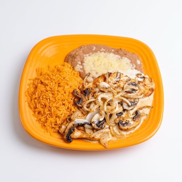 Pollo Fundido (Cheese-Smothered Chicken).