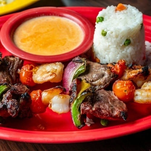 Brochetas.